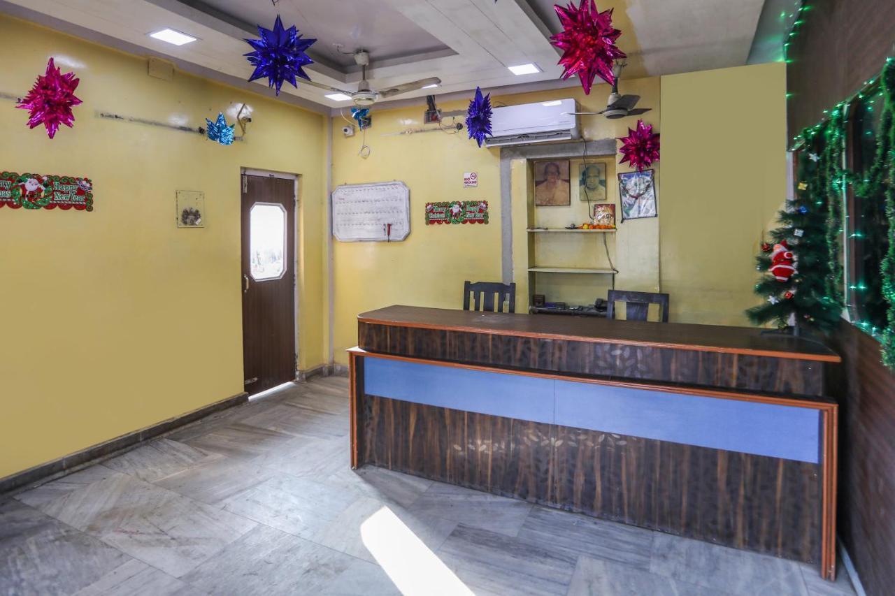 Spot On 10470 Hollywood Joka Hotel Bhasa Exterior foto